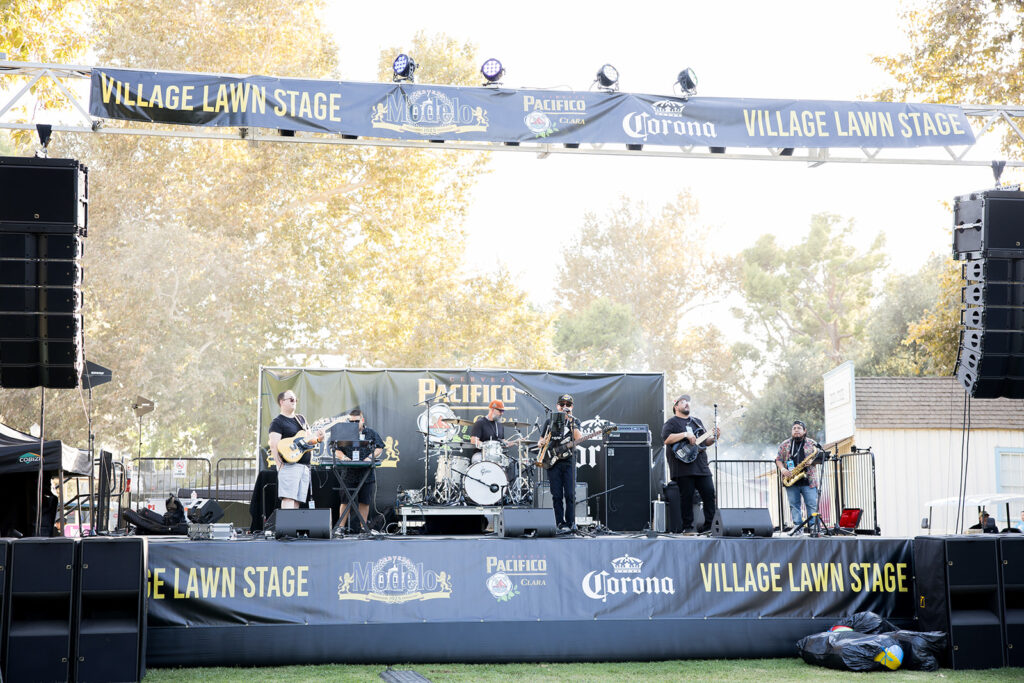 VILLAGE FEST 2025